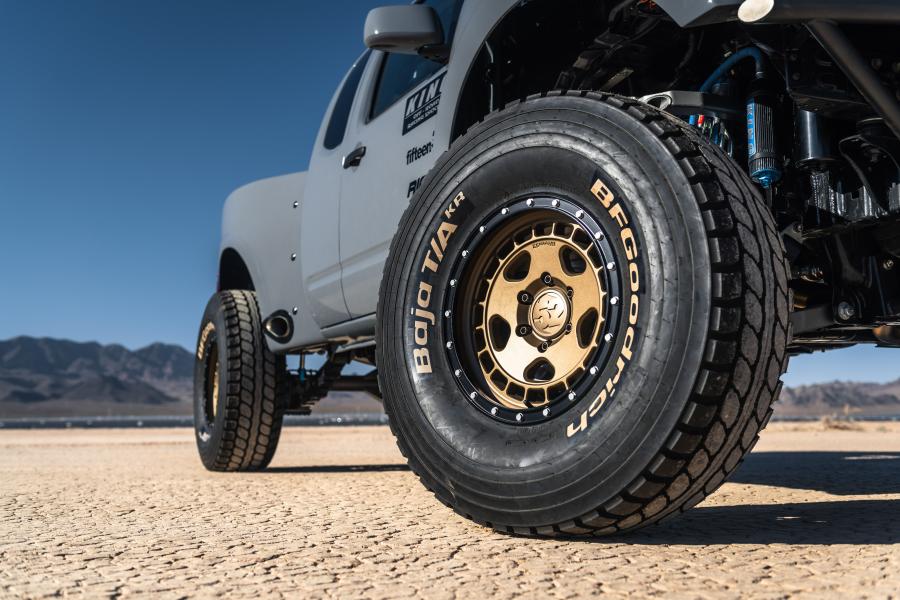 Колеса Nissan Frontier Desert Runner (D40) 2019 года  (фото 21 из 32)